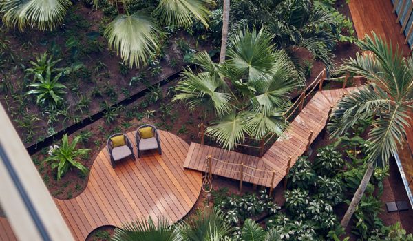 Terzijde zonne Uitwisseling Subtropische tuin - Hotel Jakarta Amsterdam • by WestCord