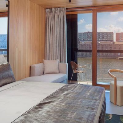 hotel-jakarta-amsterdam-superior-waterfront-room-kamer-westcord-hotels